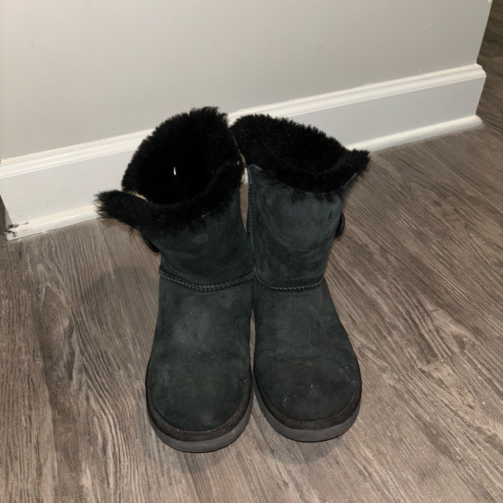 Ugg Mini Bailey Button - image 5